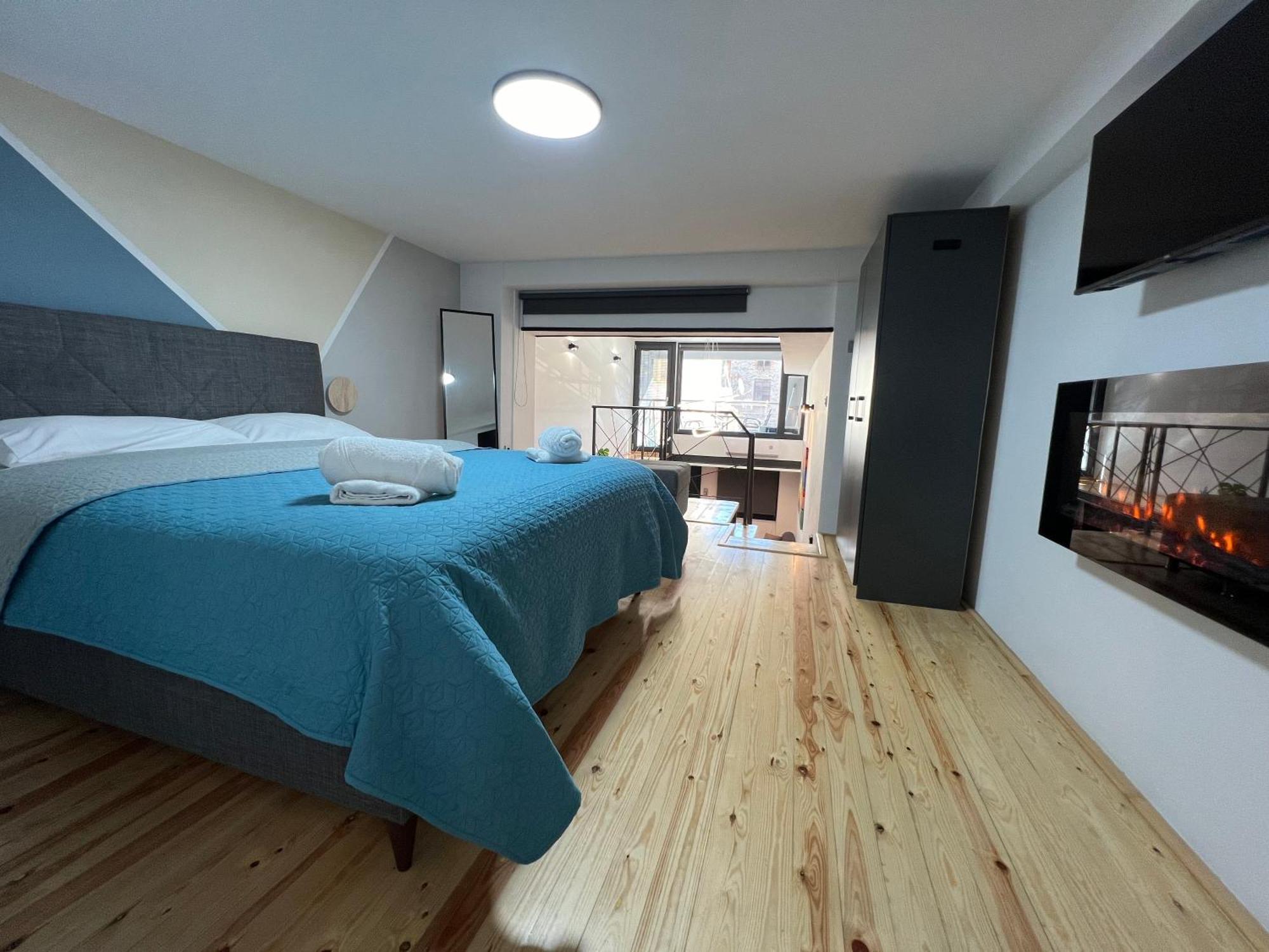 City Center Loft With Private Parking Кавала Экстерьер фото