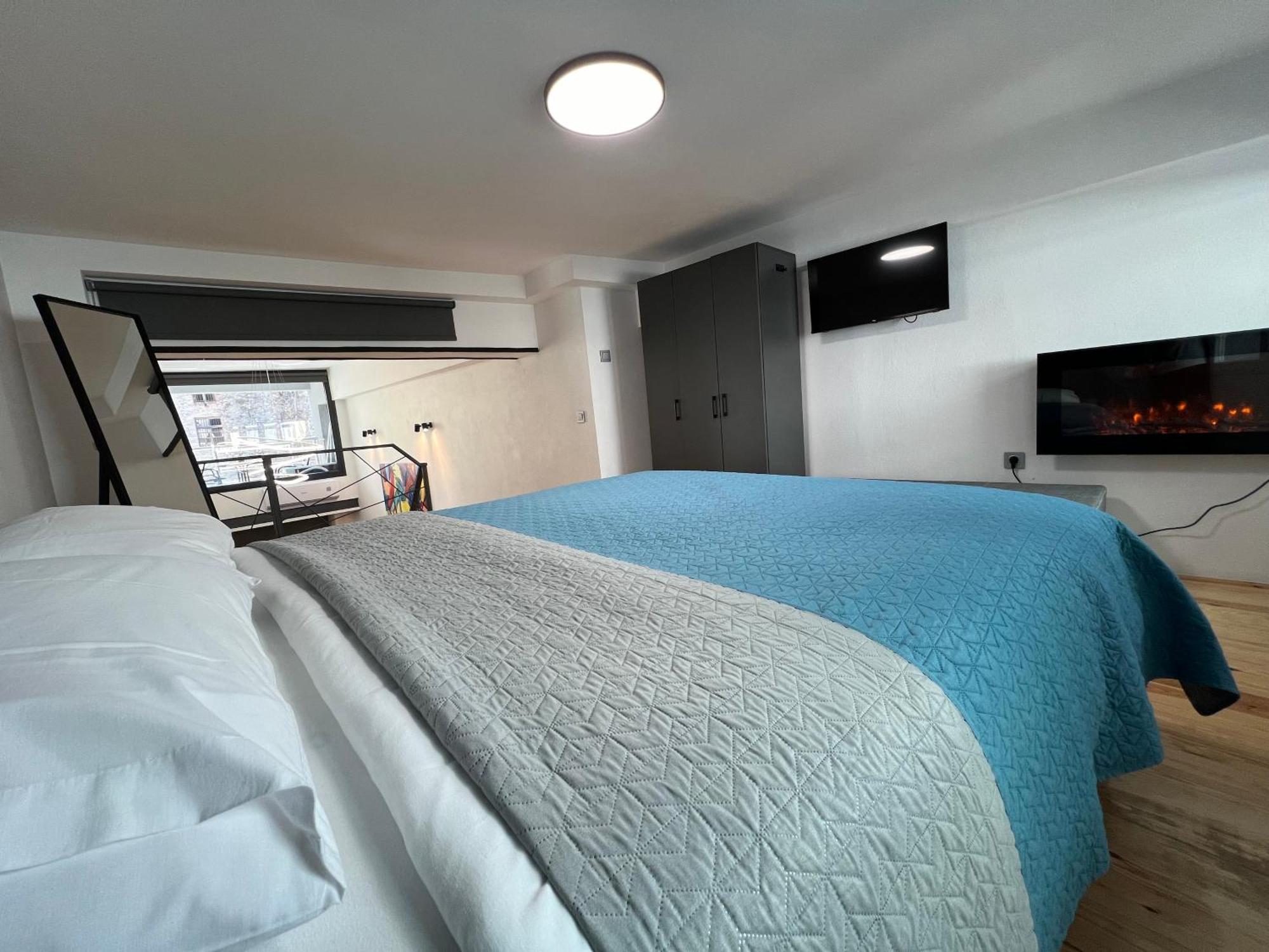 City Center Loft With Private Parking Кавала Экстерьер фото