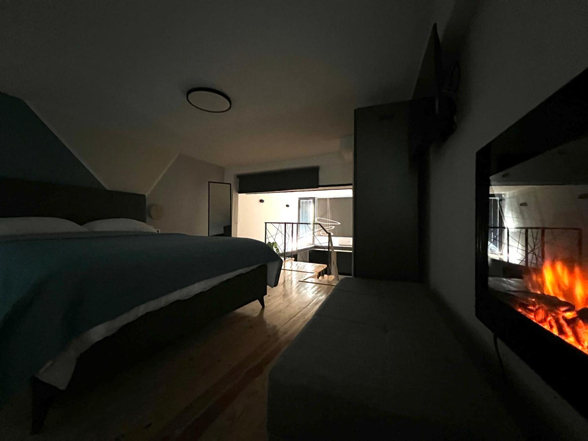 City Center Loft With Private Parking Кавала Экстерьер фото